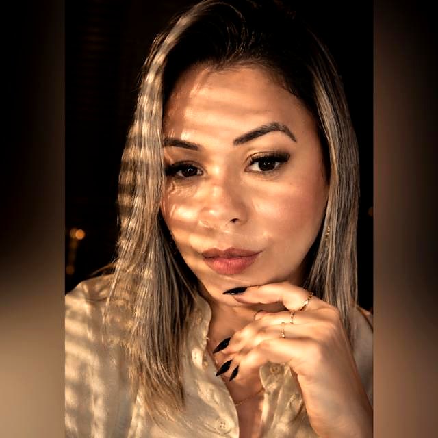 Keli Sampaio, lash designer especialista em extensão de pestanas na Maia e Porto